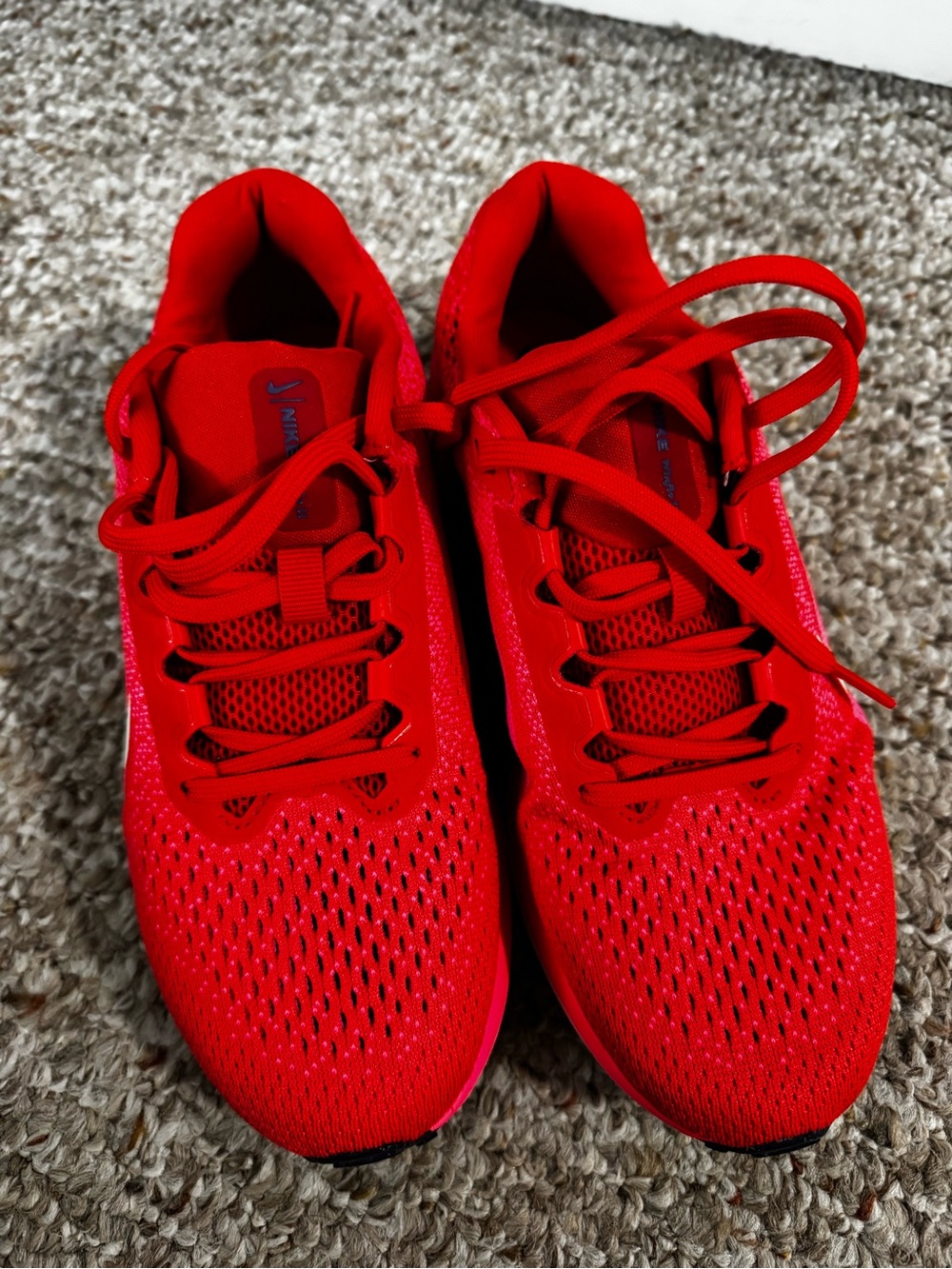 Nike Vibrant Red-Pink Running Sneakers with White Swoosh - Picture 3 of 5